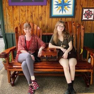 Meet your Posher, Tonya